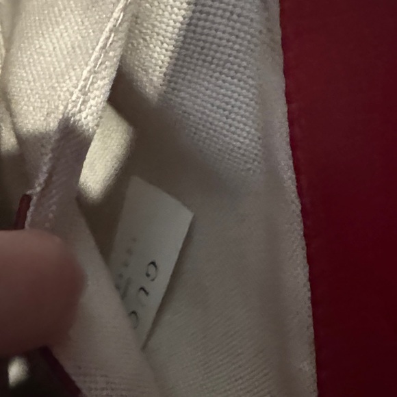 Gucci Red Leather Shoulder Bag with Gold Logo GG Marmont - Picture 13 of 16